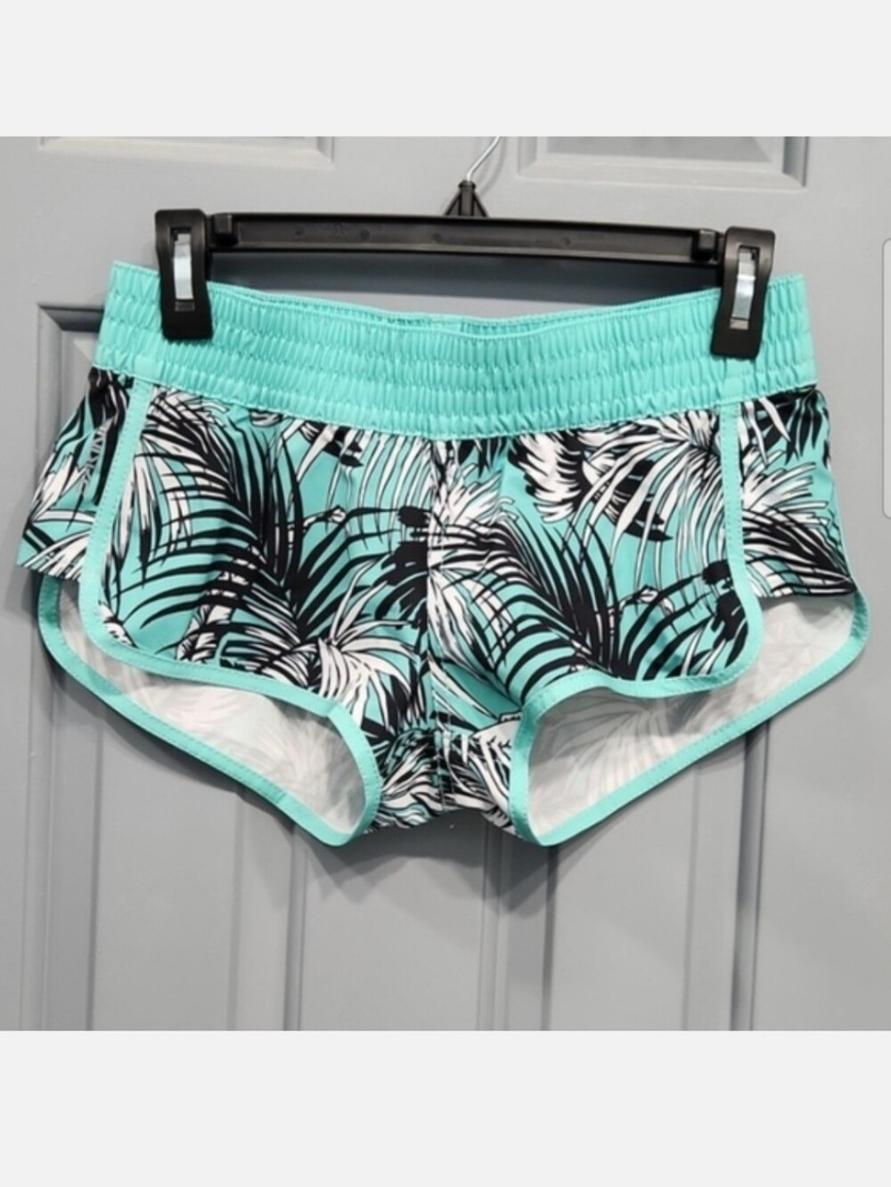 NWOT Dakine Stretch Insider Boardie Shorts Mint Green White Black Palm Leaves XS